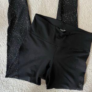 Old Navy Active Leggings with gold dots Sz L